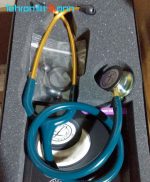 گوشی پزشکی لیتمن کلاسیک ۳ آبی کاربنی رنگین کمانی ۵۸۰۷ تصویر واقعی جعبه باز شده