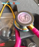 گوشی پزشکی لیتمن کلاسیک 3 تمشکی رنگین‌کمانی 5806 حک اسم با فونت Arial Rounded MT bold