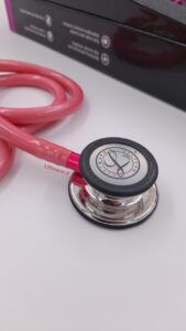 آدامسی آینه‌ای 