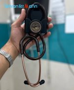 هولدر گوشی پزشکی Movamed Stethscope Holder - نمونه کاربرد 11 Usage