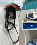 هولدر گوشی پزشکی Movamed Stethscope Holder - نمونه کاربرد 5 Usage